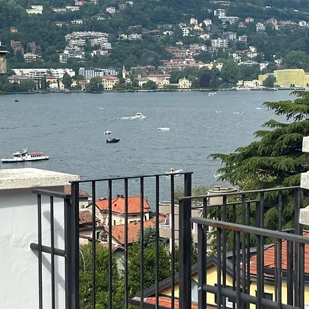 Miranda & Boat Como